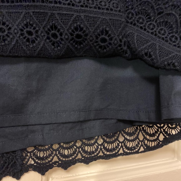 Loft crochet-style miniskirt - Picture 3 of 6